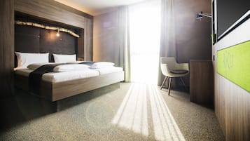 Allergikerbettwaren, Schreibtisch, Verdunkelungsvorhänge