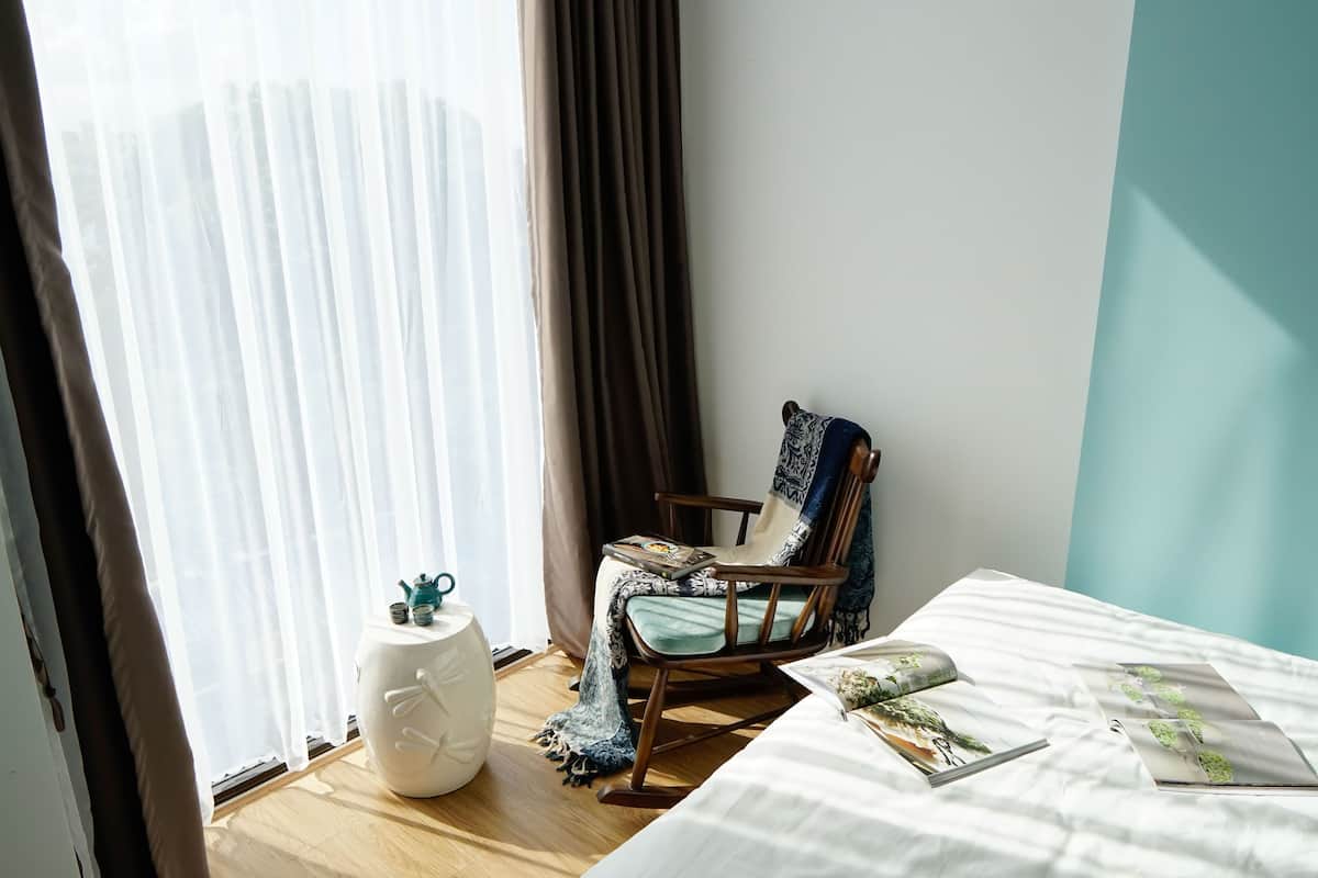 Deluxe Apartment, 2 Bedrooms, Pool Access, City View | Room amenity