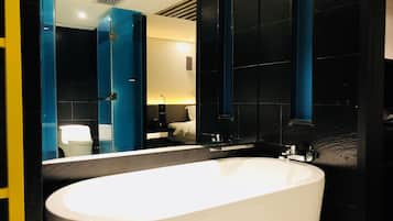Executive Suite Room | Bathroom
