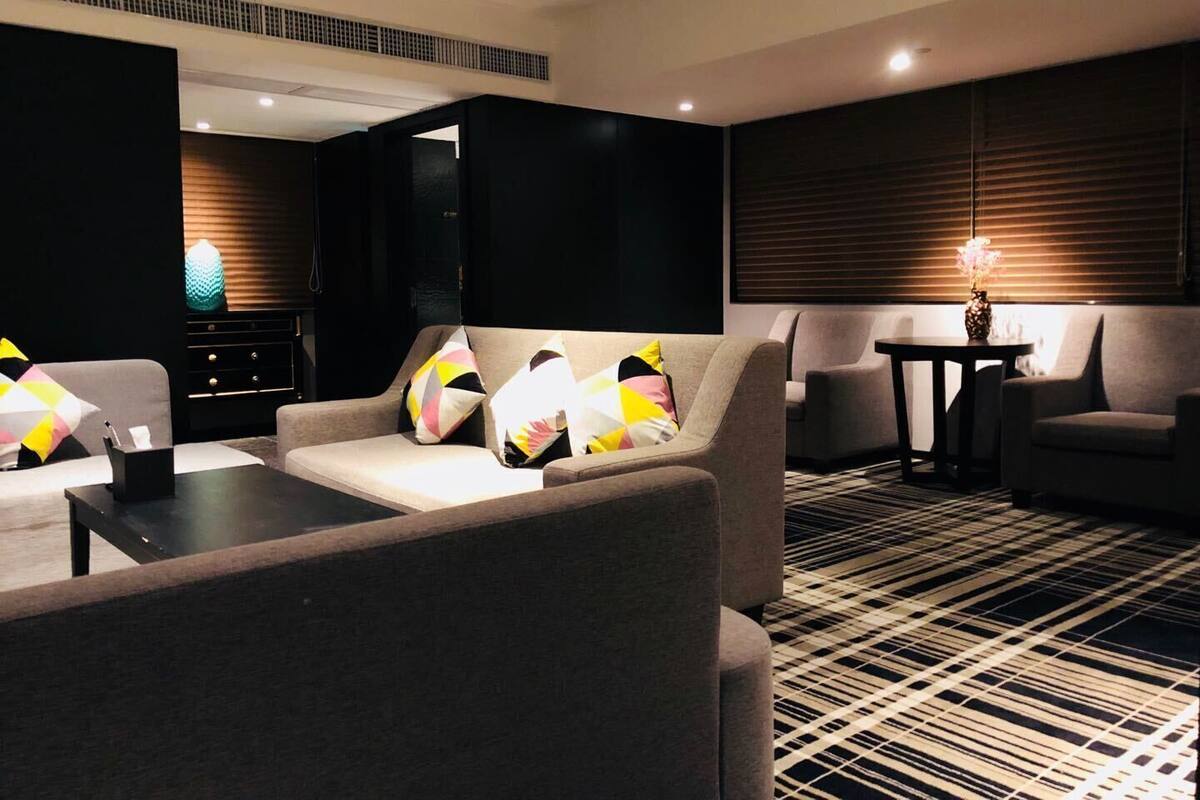Executive-Suite