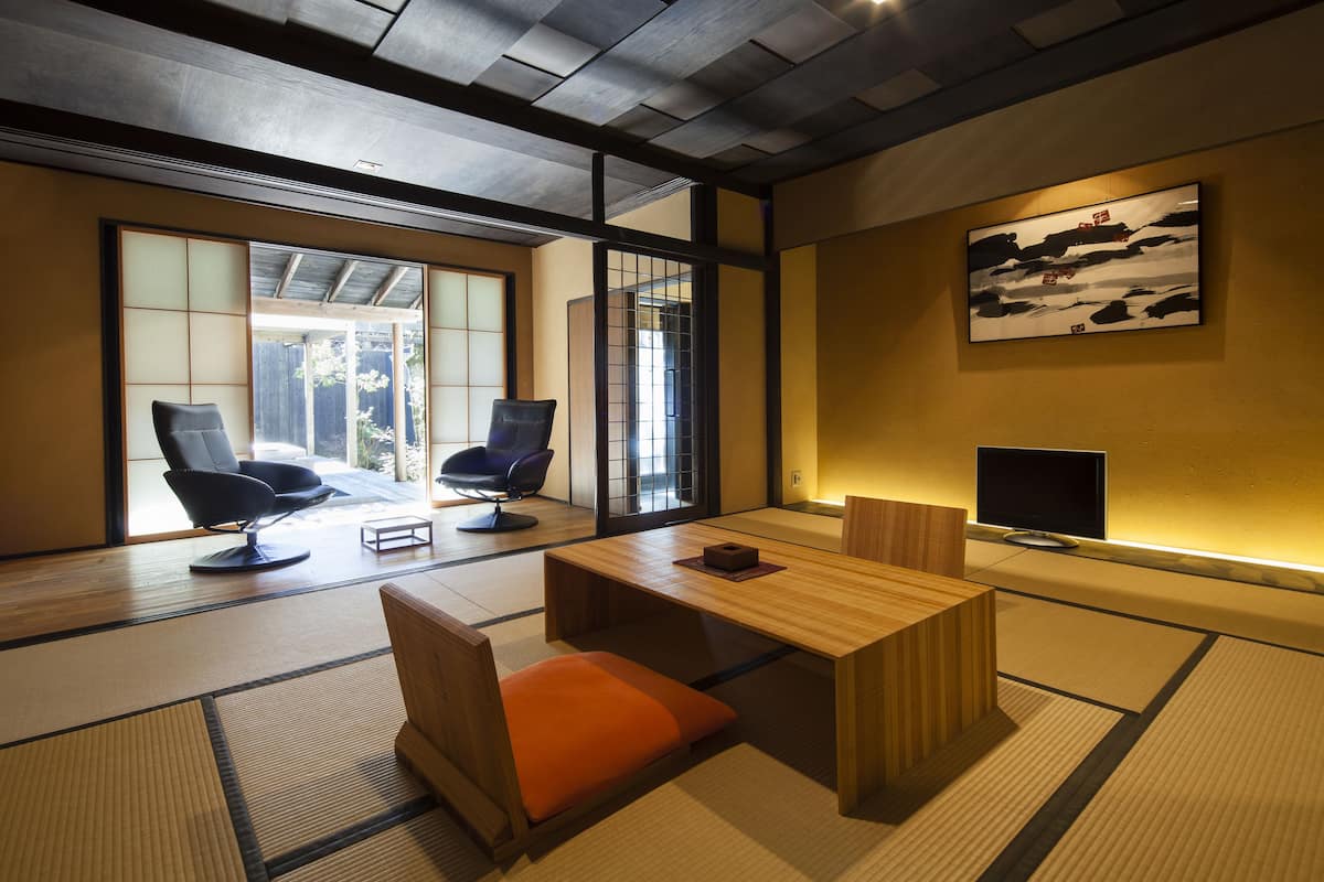Kamar Mewah, kamar mandi pribadi (Tatami Area, Private Open-Air Bath) | 1 kamar tidur, minibar, brankas, dan meja kerja
