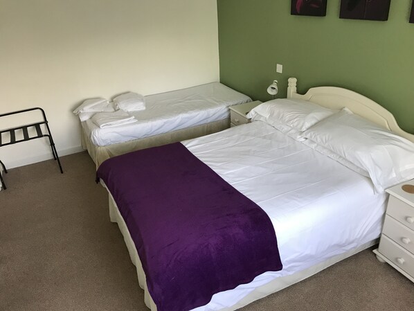 Quadrupla Comfort, letti multipli, non fumatori | Wi-Fi gratuito, lenzuola