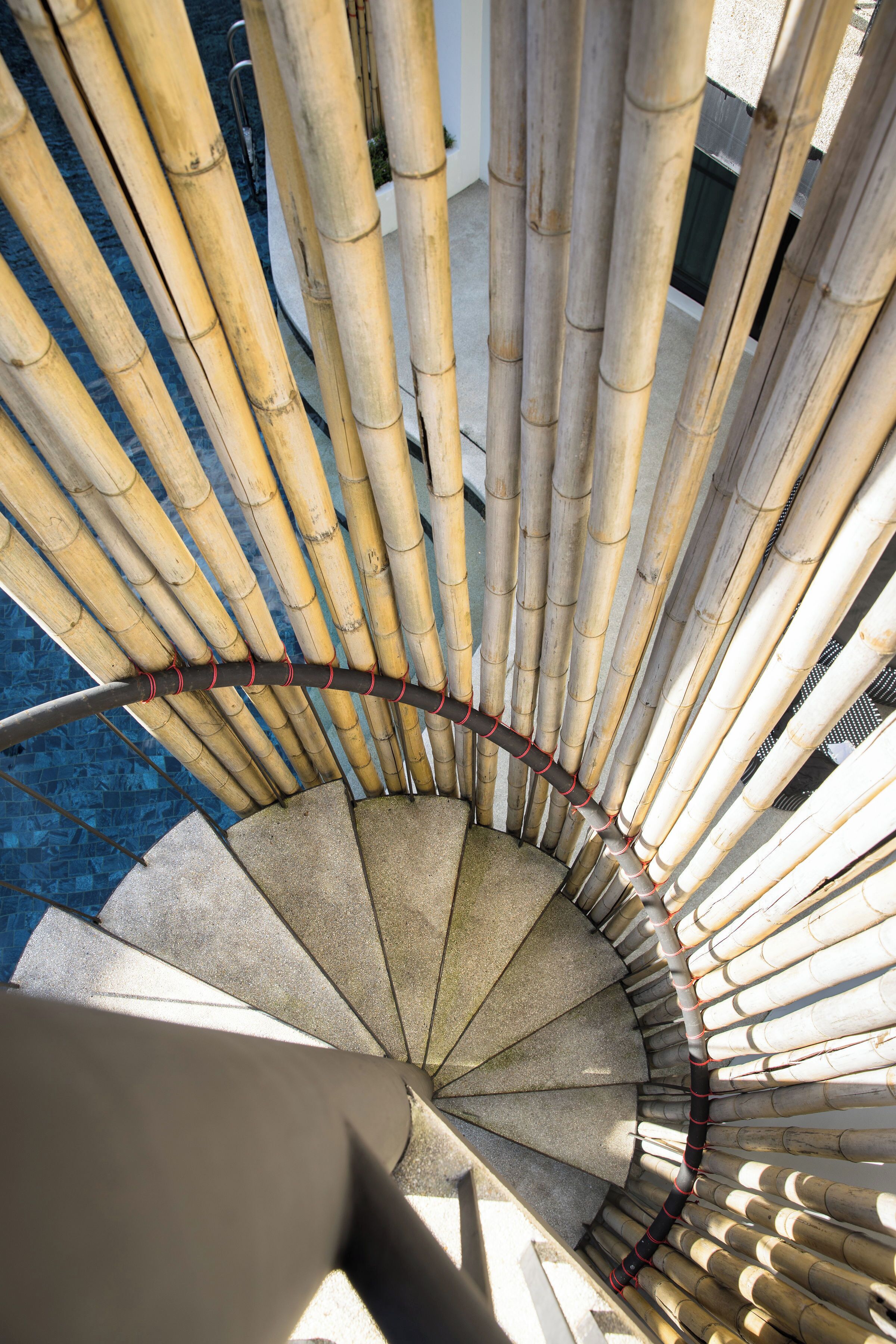 executive studio suite, 1 king bed, balcony, pool view | premium bedding, tempur-pedic beds, minibar, in-room safe