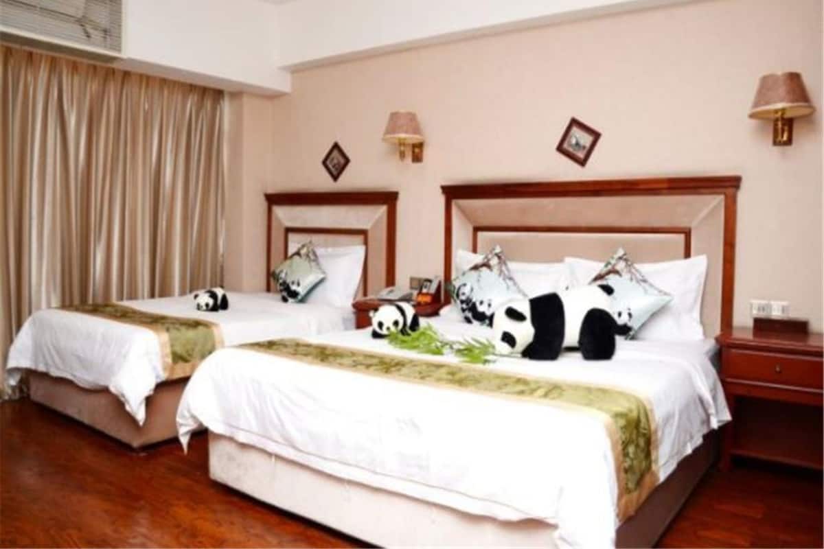 Comfort-Zweibettzimmer | Schreibtisch, Verdunkelungsvorhänge, kostenloses WLAN