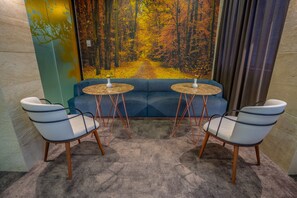 Lobby sitting area - Atlas Abashidze (Tbilisi)