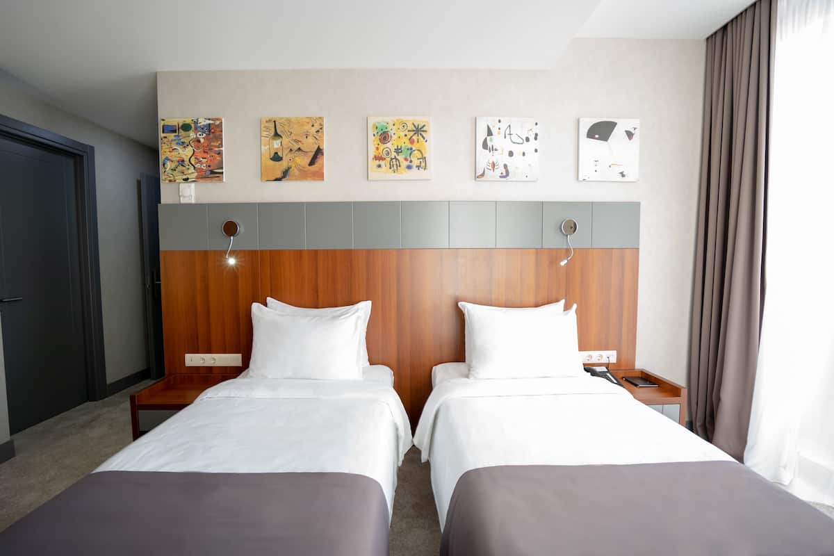 Egyptian cotton sheets, premium bedding, minibar, in-room safe