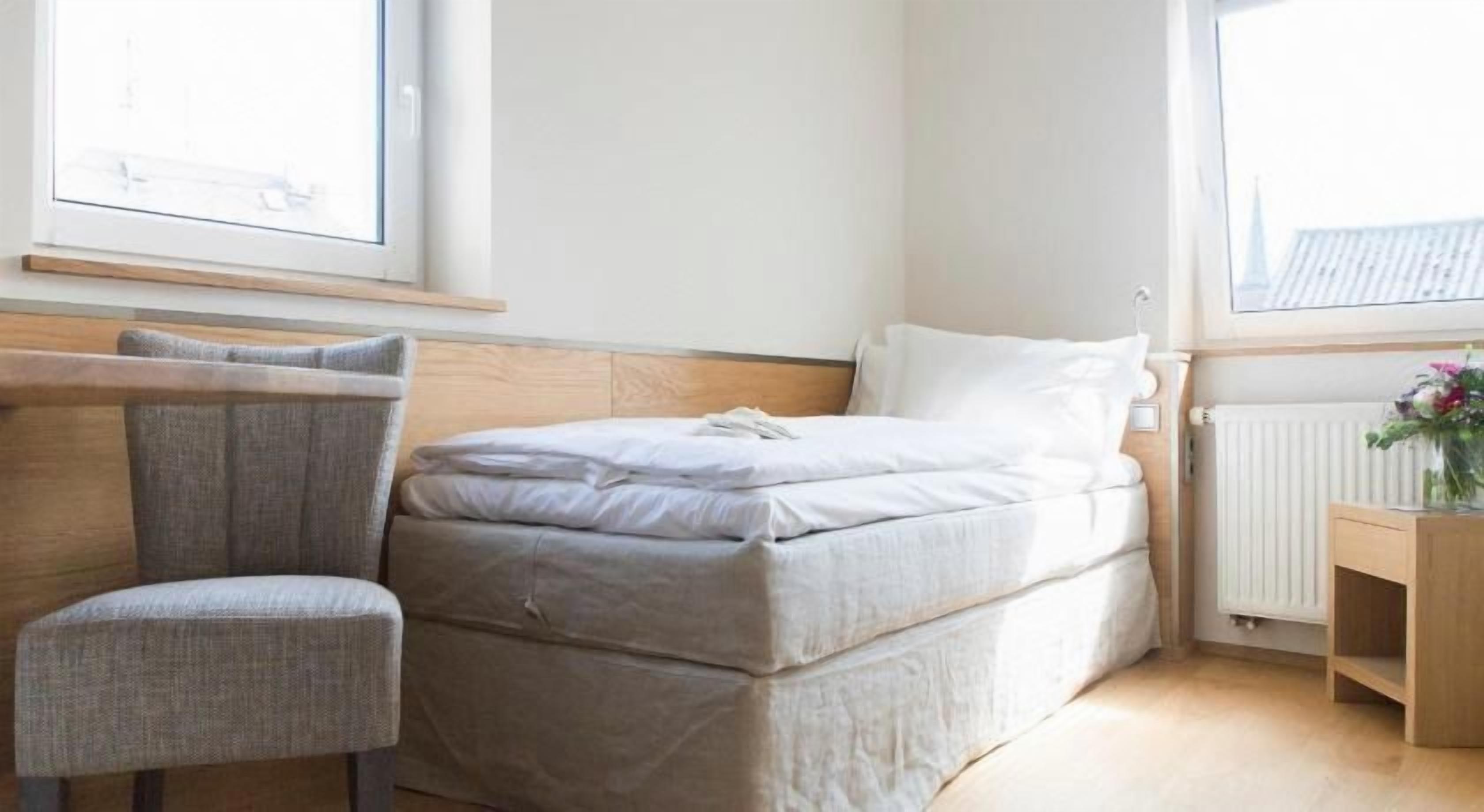 Egyptian cotton sheets, premium bedding, desk, iron/ironing board