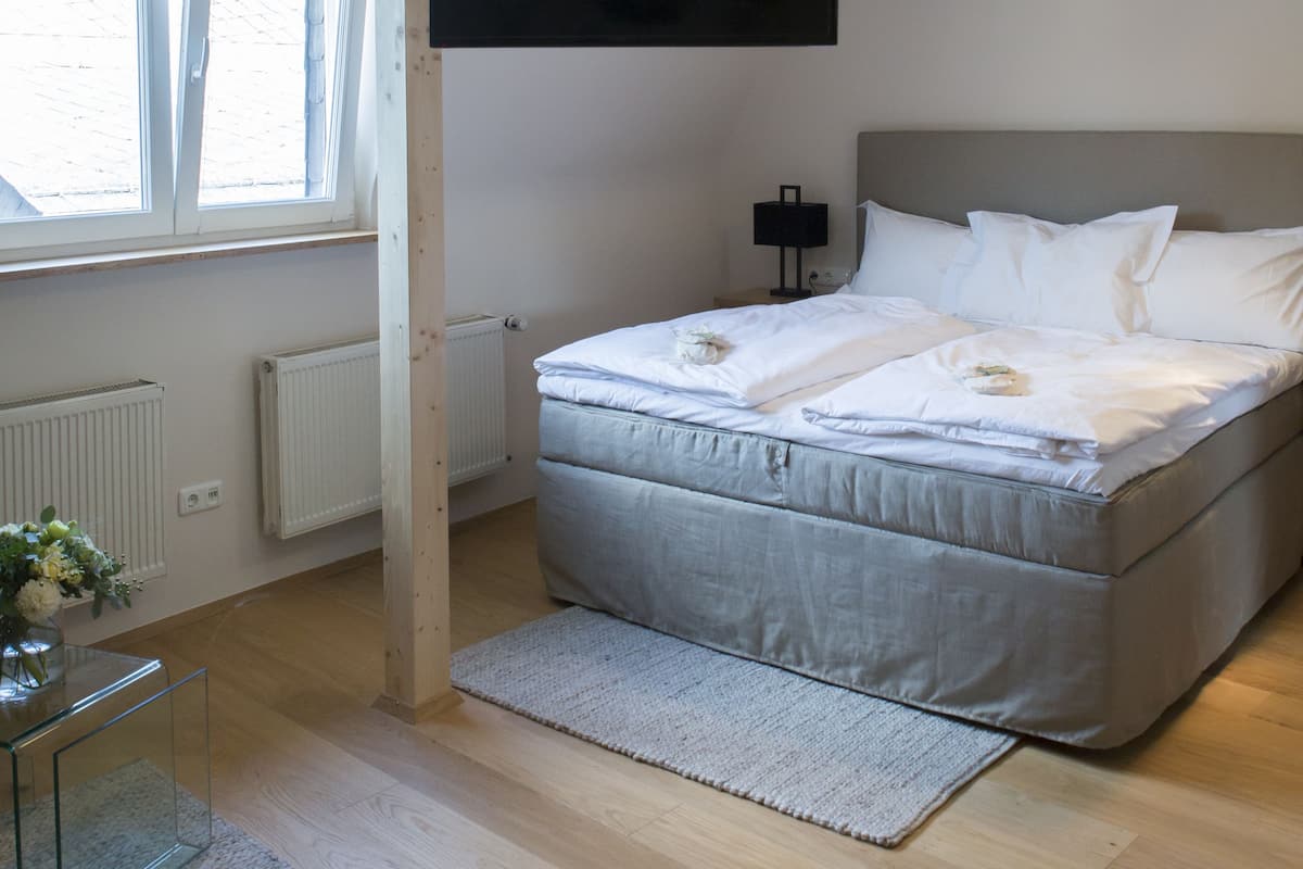 Sábanas de algodón egipcio, ropa de cama de alta calidad y escritorio