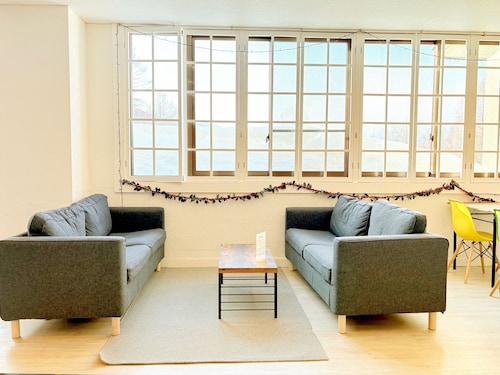 ロビー応接スペース