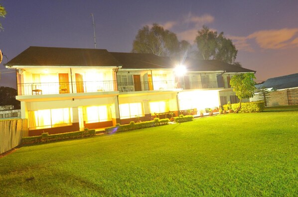 Exterior - FPFK Guest House (Nairobi)