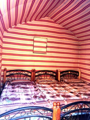 Tente Standard, 3 lits une place, non-fumeur, vue montagne