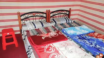 Barraca standard, 1 cama de casal, para não fumantes, vista para a montanha