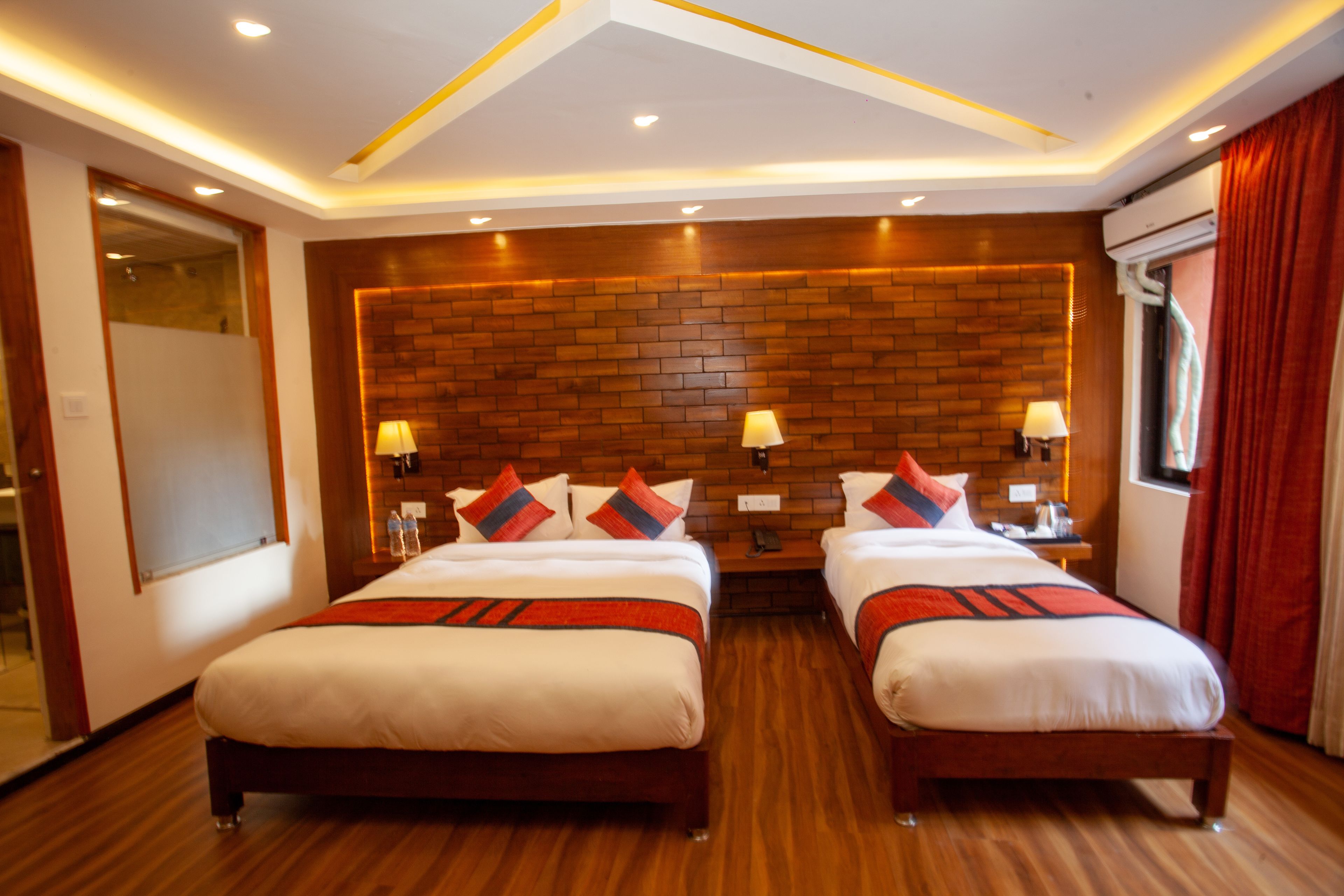 executive suite (complimentary airport pick-up) | 1 bedroom, premium bedding, soundproofing, iron/ironing board