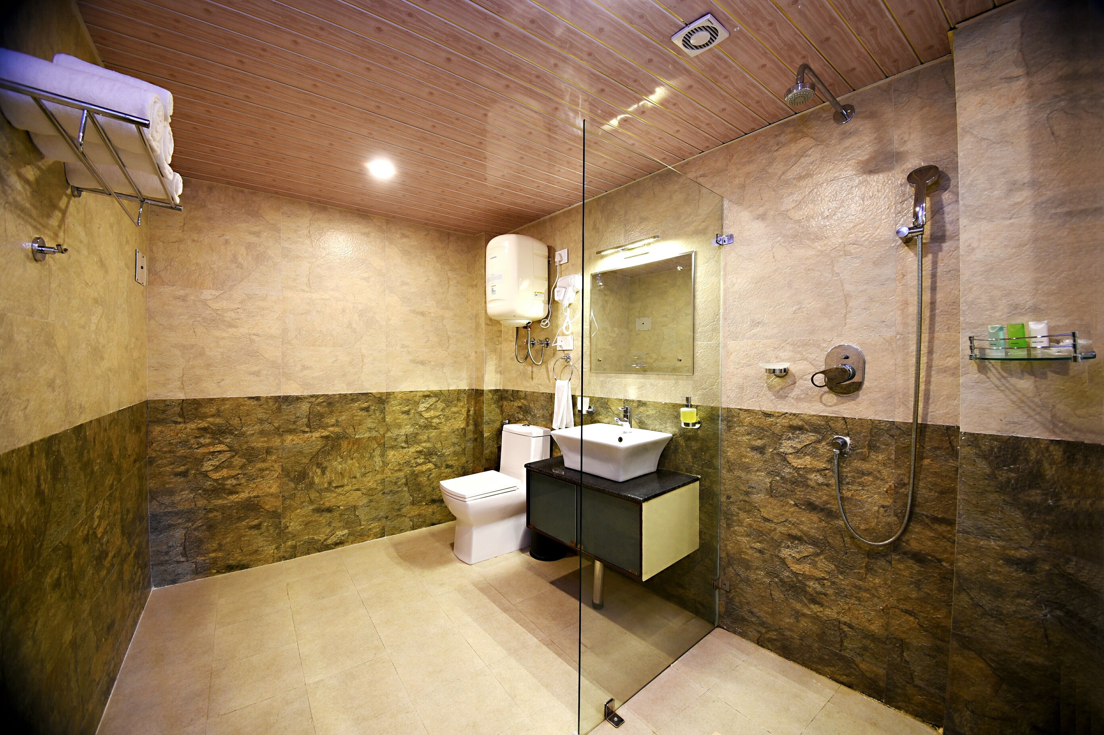 1 bedroom, premium bedding, soundproofing, iron/ironing board