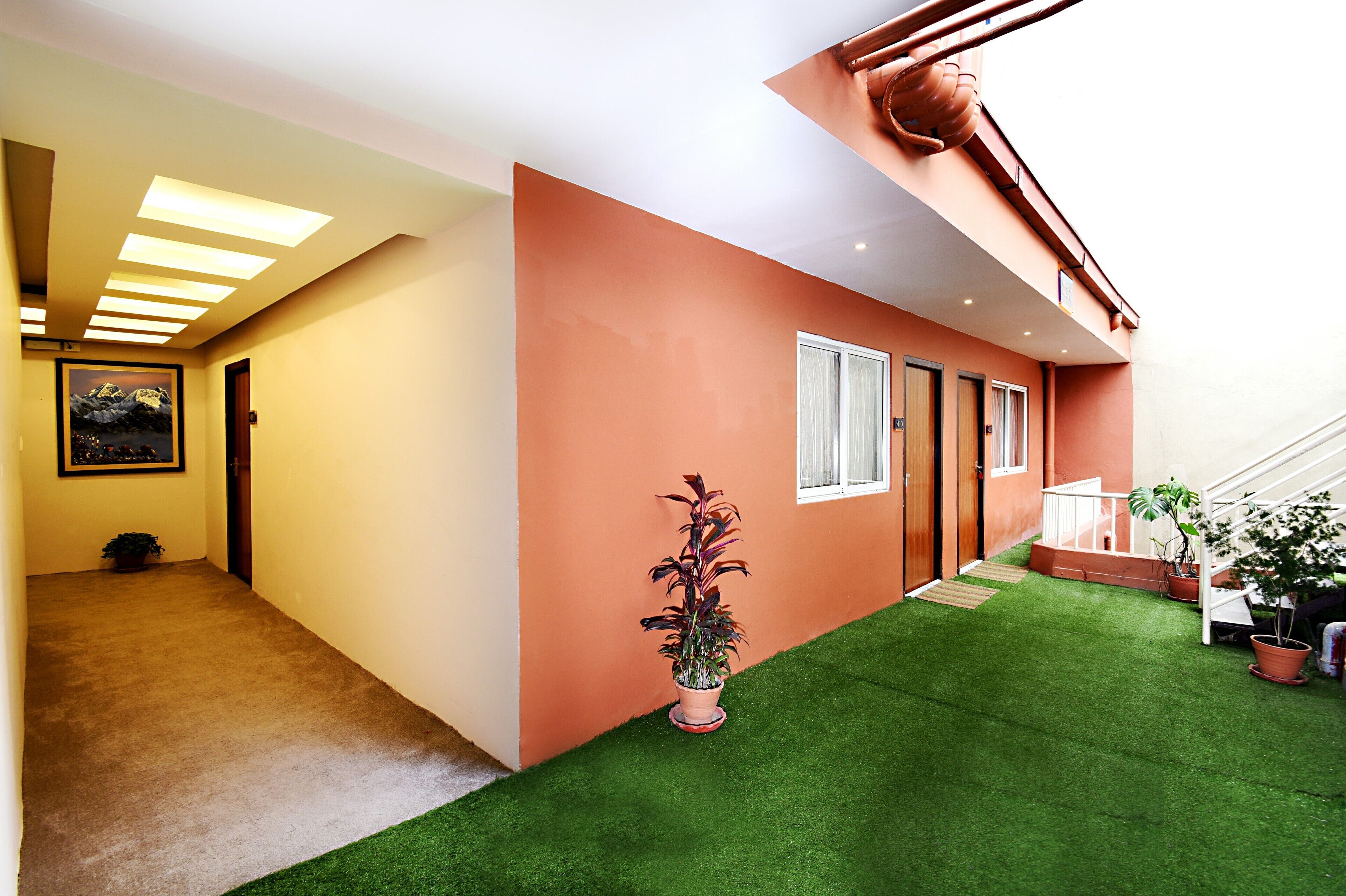 executive suite (complimentary airport pick-up) | terrace/patio