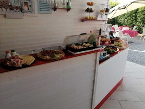 Bar (in der Unterkunft)