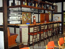 Bar (en la propiedad)