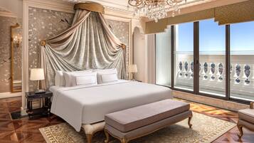 1 bedroom, minibar, in-room safe, desk