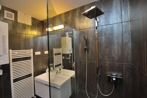 Elite Apartment, Non Smoking, Terrace | Bathroom shower - Arpad Bridge Apartments (Budapest)