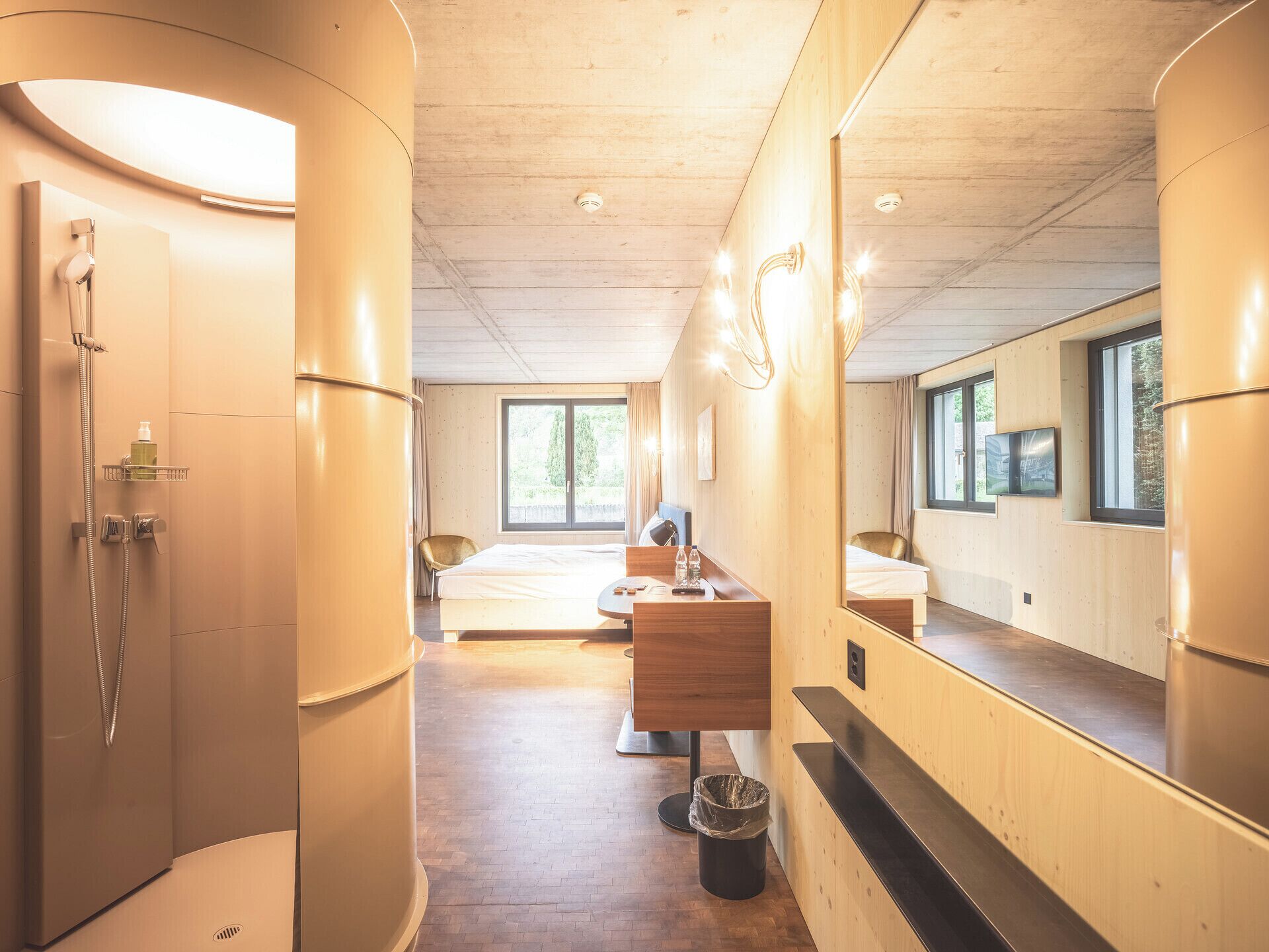 Lodge Doppelzimmer | バスルーム | ヘアドライヤー、タオル、石鹸、トイレットペーパー