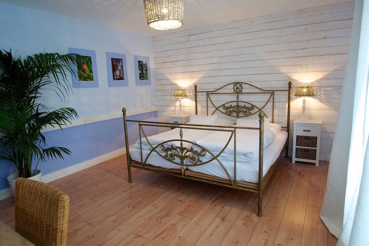 Double or Twin Room | Desk, rollaway beds (surcharge), WiFi (free)