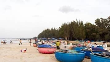 Gần bãi biển
