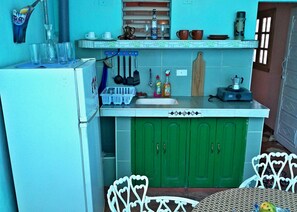 Exclusive-Haus, 3 Einzelbetten, Küche | Eigene Küche | Großer Kühlschrank, Kochgeschirr/Geschirr/Besteck, Reinigungsartikel