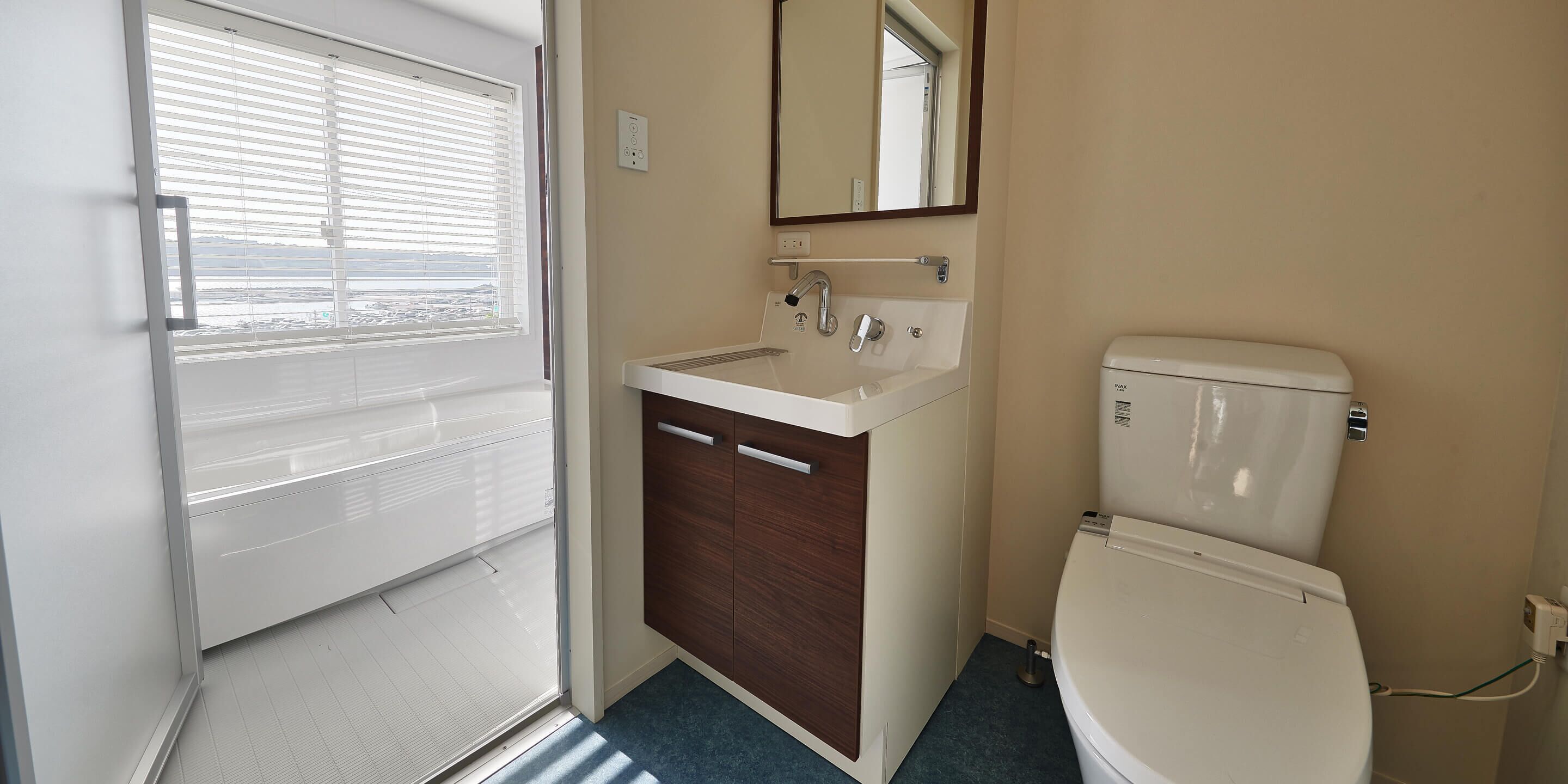 standard quadruple room | bathroom | separate bathtub and shower, hair dryer, bathrobes, slippers
