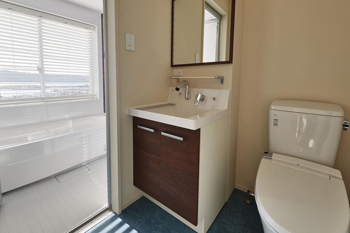 standard quadruple room | bathroom | separate bathtub and shower, hair dryer, bathrobes, slippers