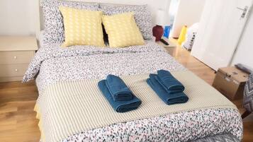House, 4 Bedrooms | 4 bedrooms, iron/ironing board, free WiFi, bed sheets