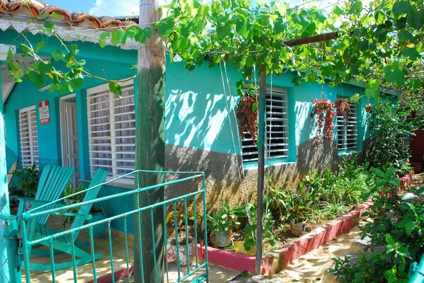 Basic Double Room, 2 Double Beds, Non Smoking