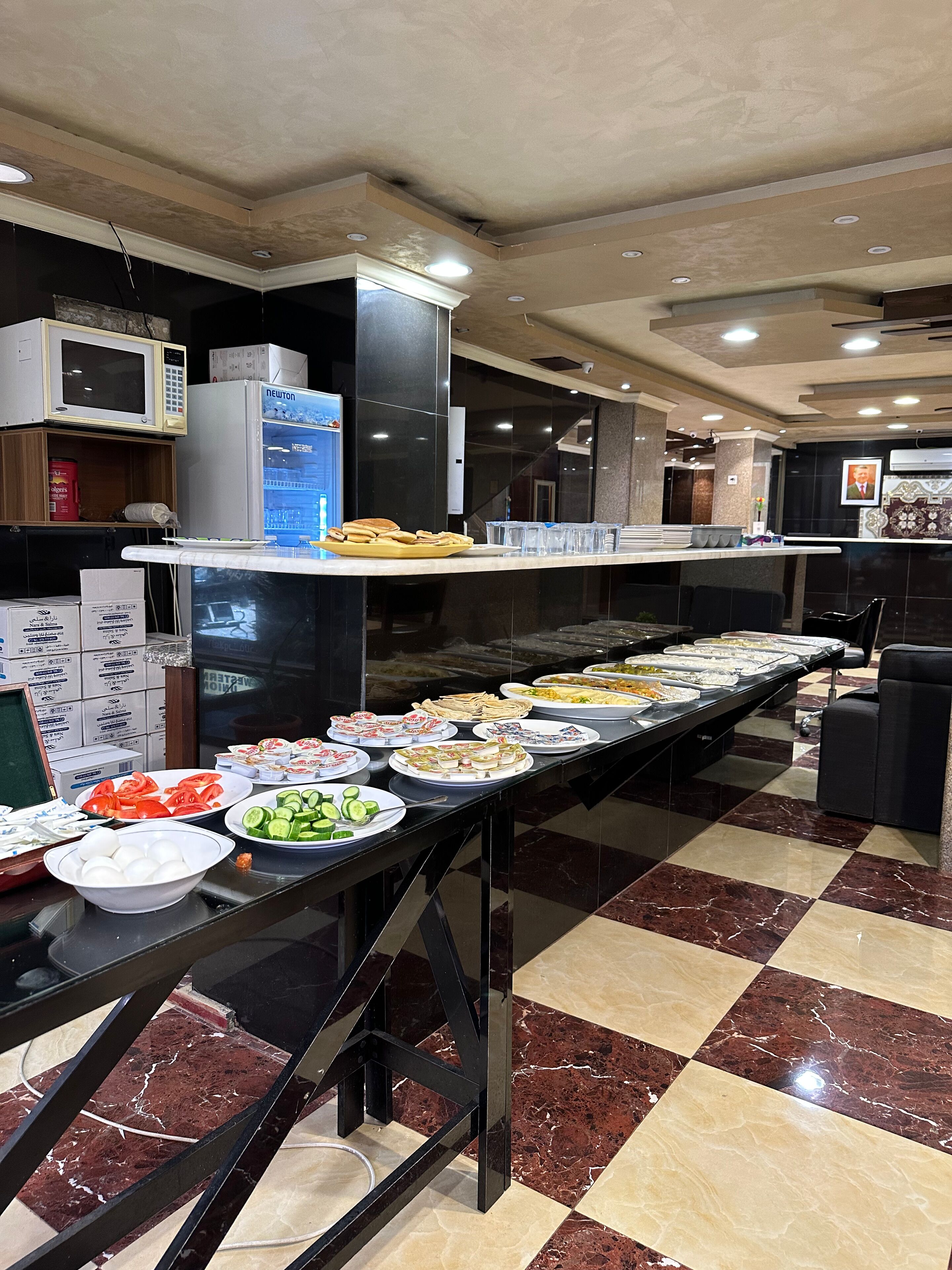 Free daily buffet breakfast 