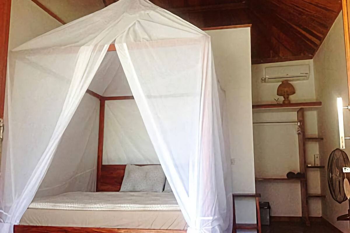 Ropa de cama de alta calidad, escritorio y camas plegables/adicionales 