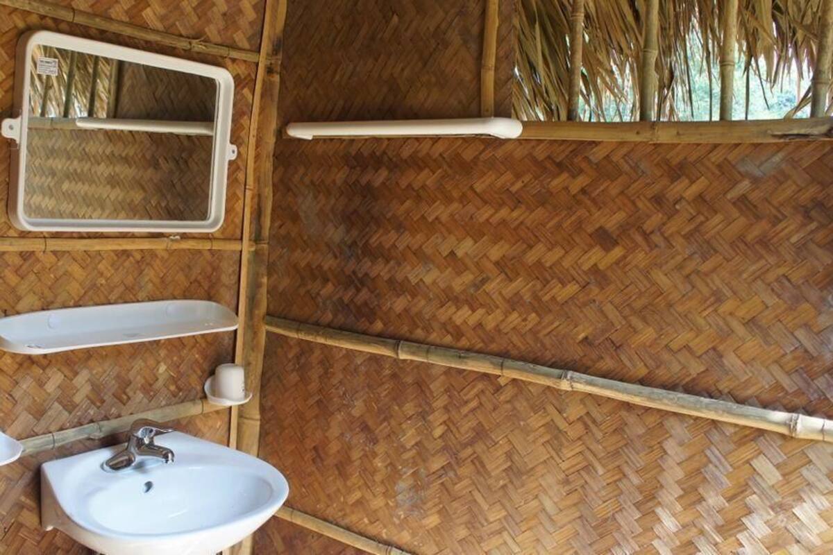 Shower, free toiletries, hair dryer, slippers