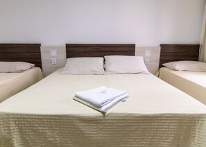 Deluxe Quadruple Room - Alegrete Hotel (Alegrete)