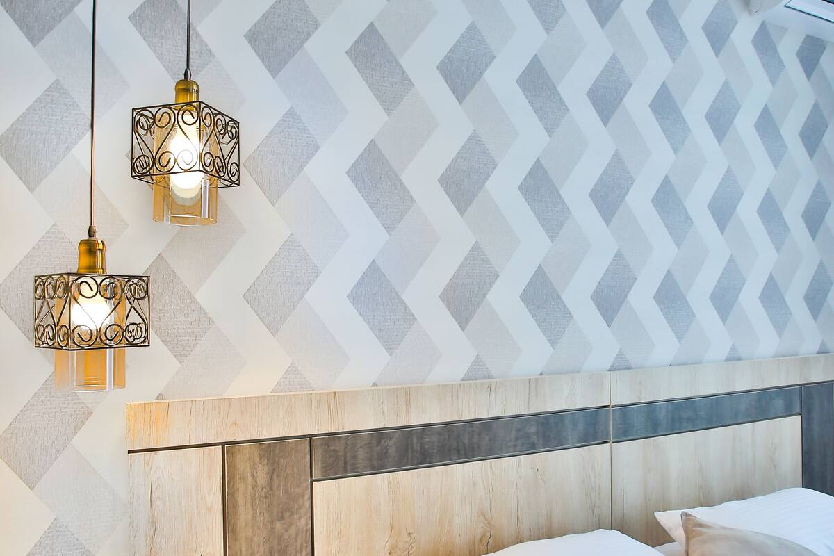 large double or twin room, multiple beds, non smoking | individually decorated, individually furnished, desk, blackout curtains