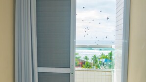 ห้องพรีเมียมดับเบิล | ตู้นิรภัยในห้องพัก, ผ้าม่านกันแสง, เตารีด/โต๊ะรีดผ้า, Wi-Fi ฟรี
