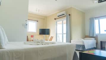 Phòng 4 Deluxe | Két bảo mật tại phòng, màn/rèm cản sáng, bàn ủi/dụng cụ ủi quần áo