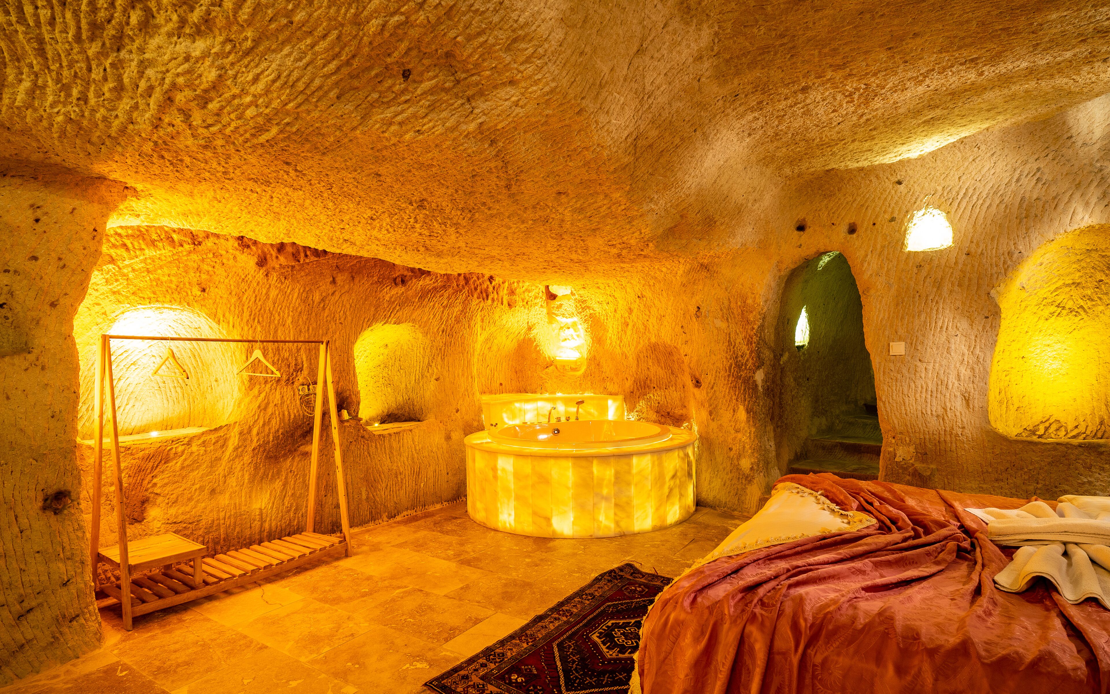 honeymoon room | 1 bedroom, premium bedding, minibar, individually decorated