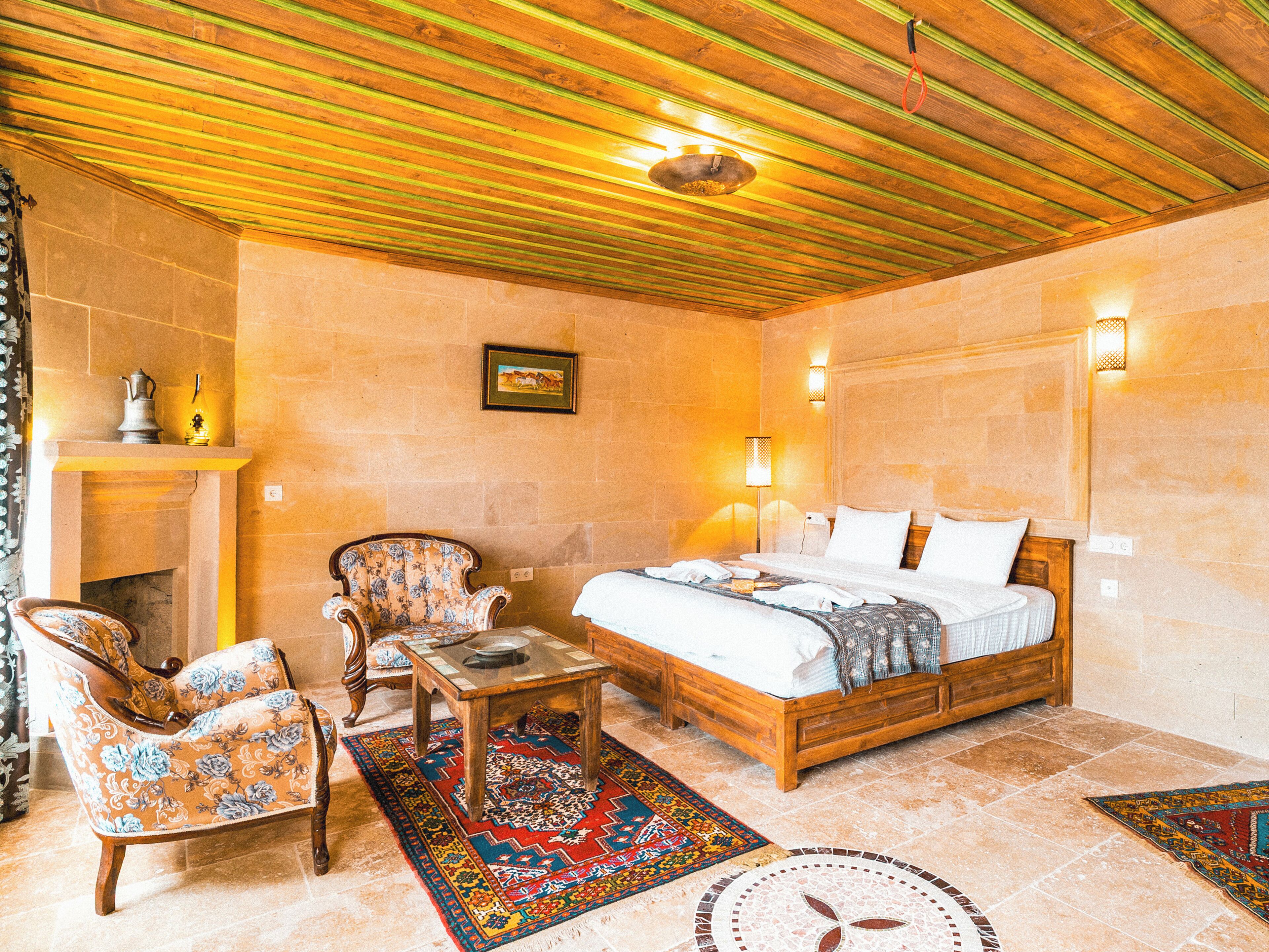 Room 11 Deluxe Stone Room | 高級寢具、迷你吧、獨特設計、獨特裝修