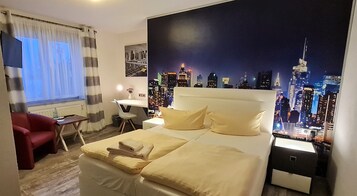 Double Room | In-room safe, free WiFi