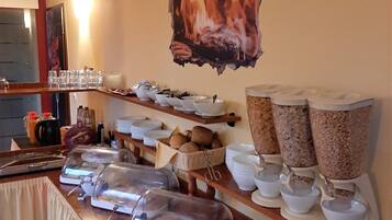 Inbegriffenes Frühstücksbuffet unter der Woche