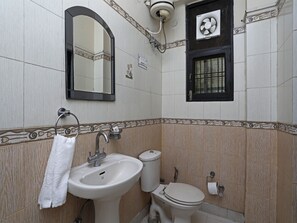 Free toiletries, towels