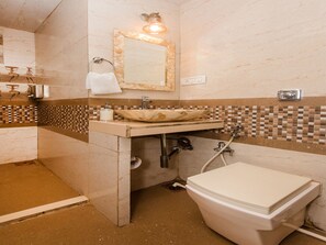 Free toiletries, towels - OYO 16119 Hotel Oliver (Mumbai)