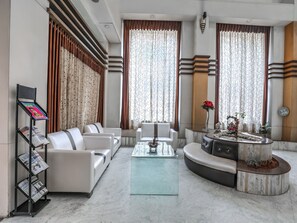 Lobby - Hotel Hotel Suprabha (Hanmakonda)