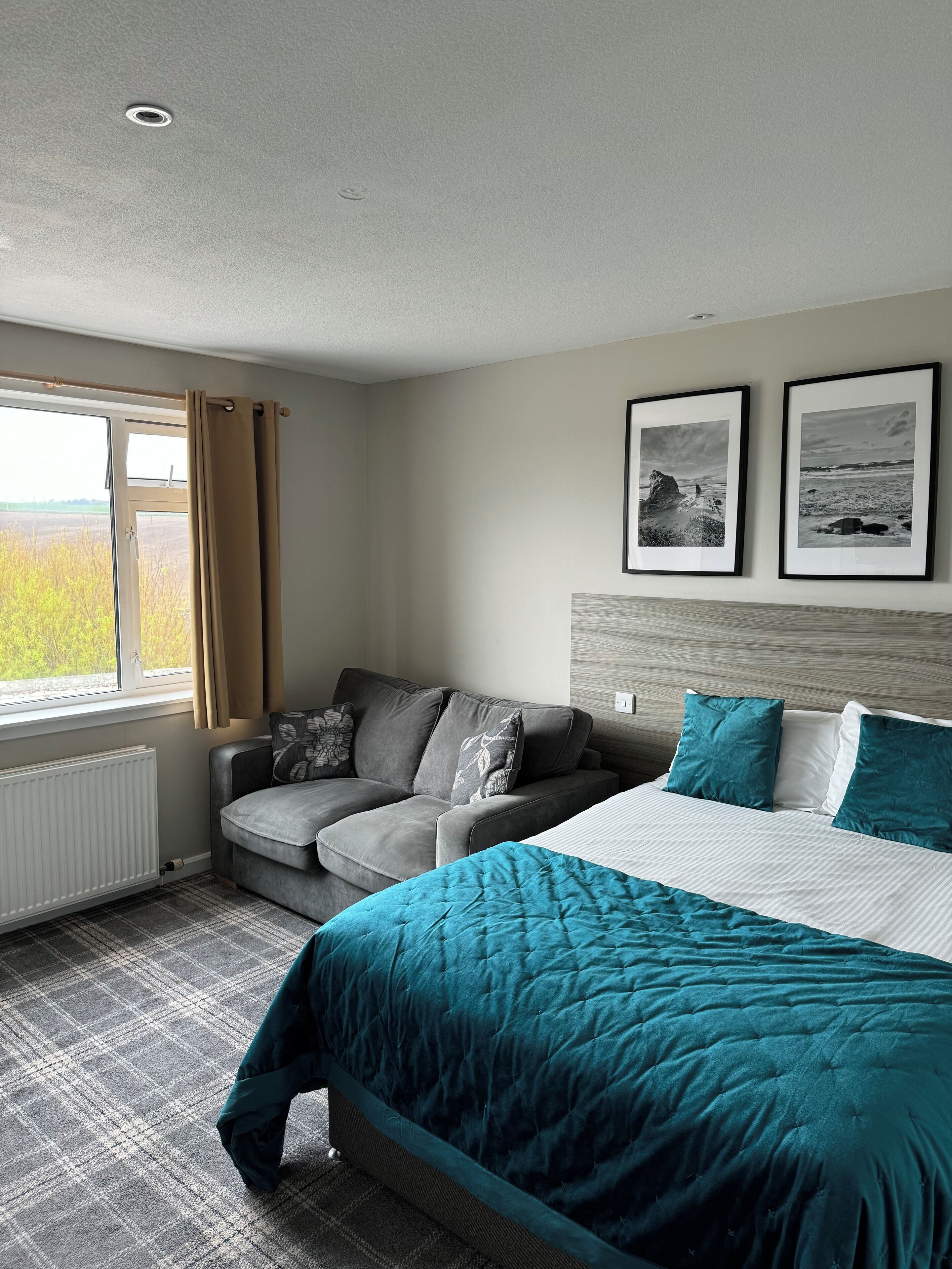 高級寢具、遮光布/窗簾、熨斗/熨衣板、免費無線上網