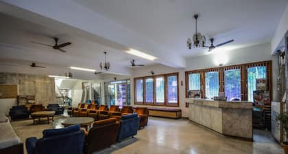 OYO 14814 Hotel Vinayak