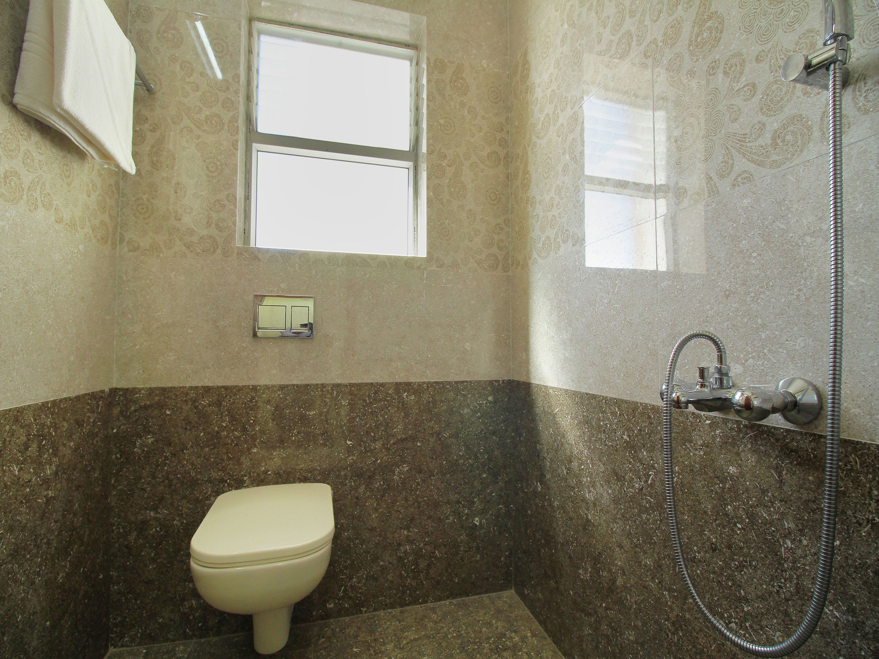 double or twin room | bathroom | free toiletries, towels