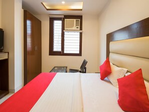 Double or Twin Room | Free WiFi, bed sheets