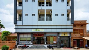 Unclassified image, 5 of 26, button - OYO 16577 Hotel Rajshree (Jodhpur)